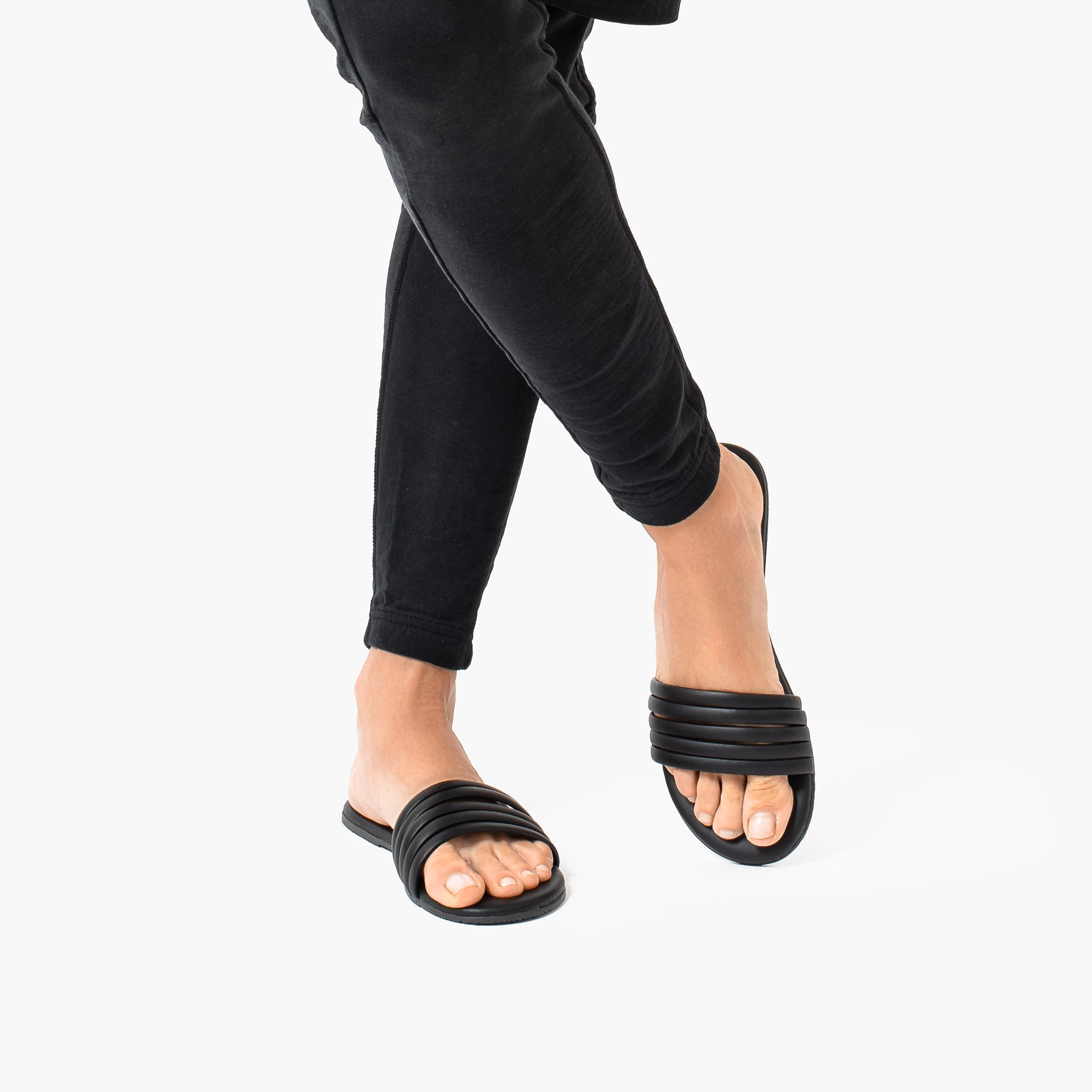 TKEES Serena Women's Sandals Black | UL7280413